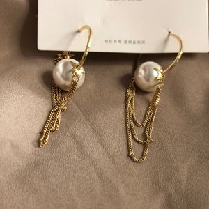 Pearl earrings